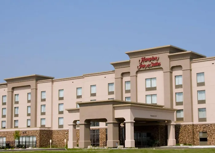 Hotel near College: Hampton Inn & Suites Guelph