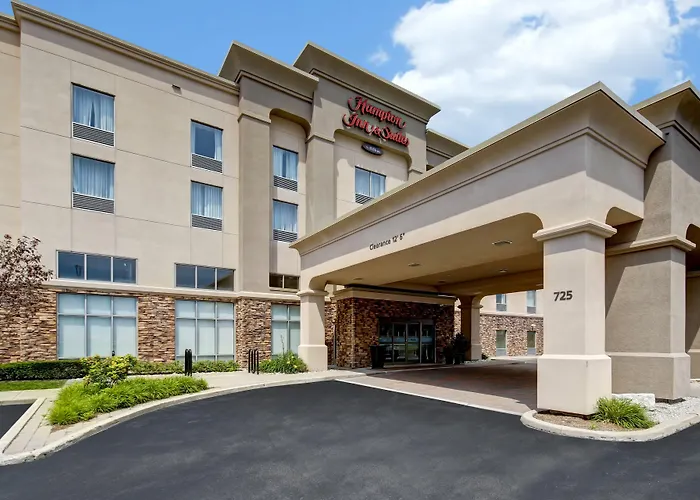 Hotel near College: Hampton Inn & Suites Guelph